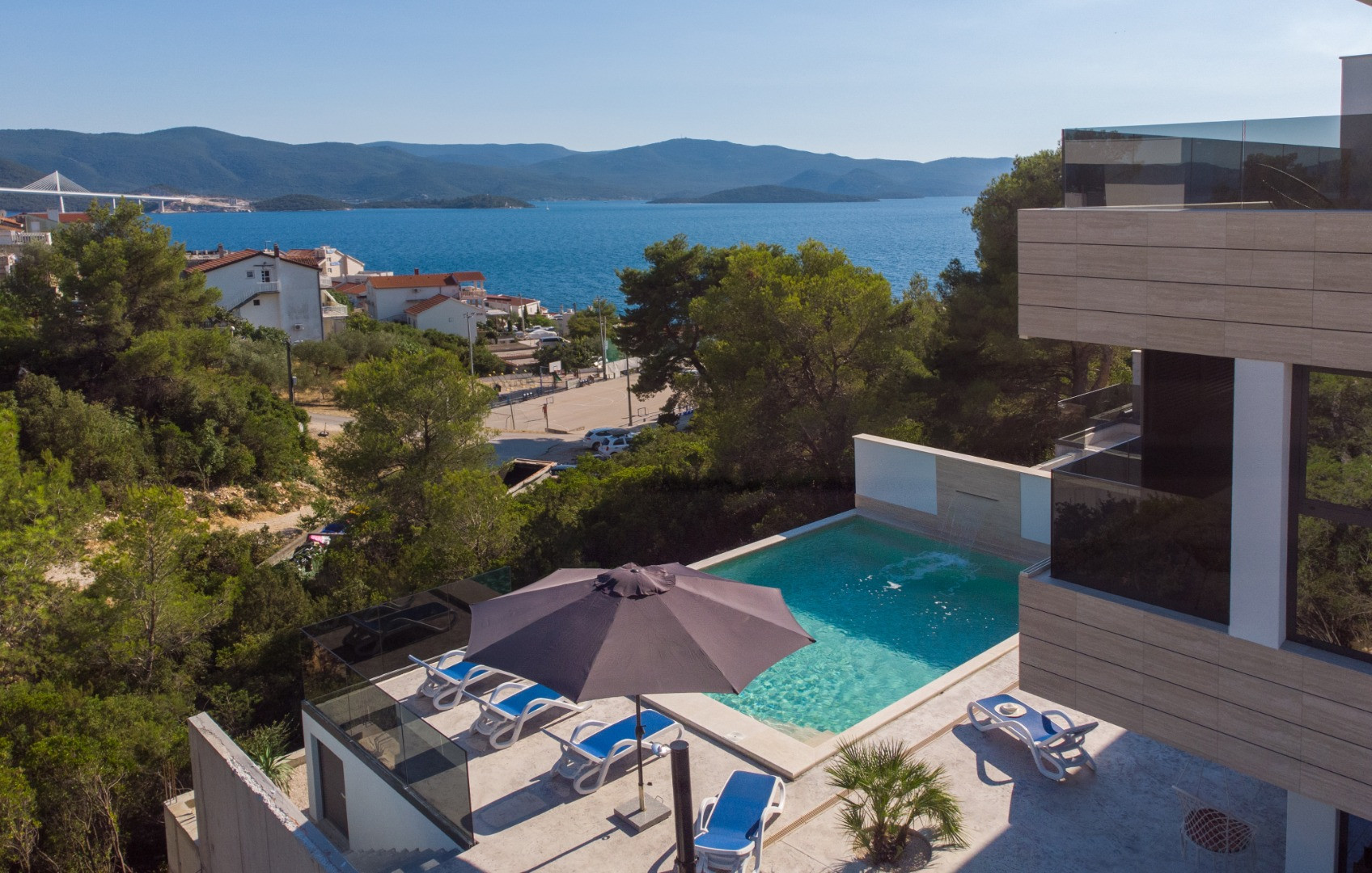 The Perfect Seaside Retreat in Komarna - Luxury Villa in Dalmatia with Pool and Sea View, Adria View - Luxury Villa in Dalmatia with Pool and Sea View Komarna